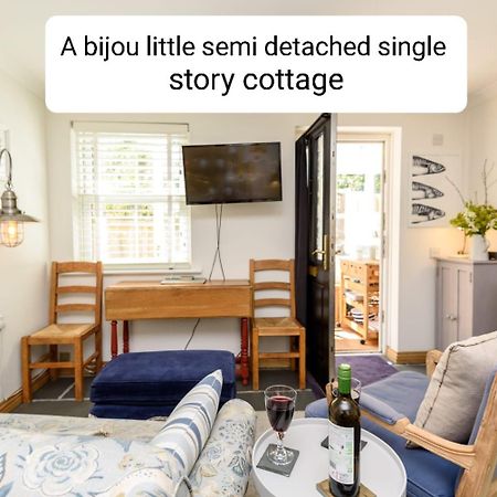 Bijou Coastal Apartment In Polperro With Hot Tub Onsite Parking Downhill Walk To Village Exteriör bild