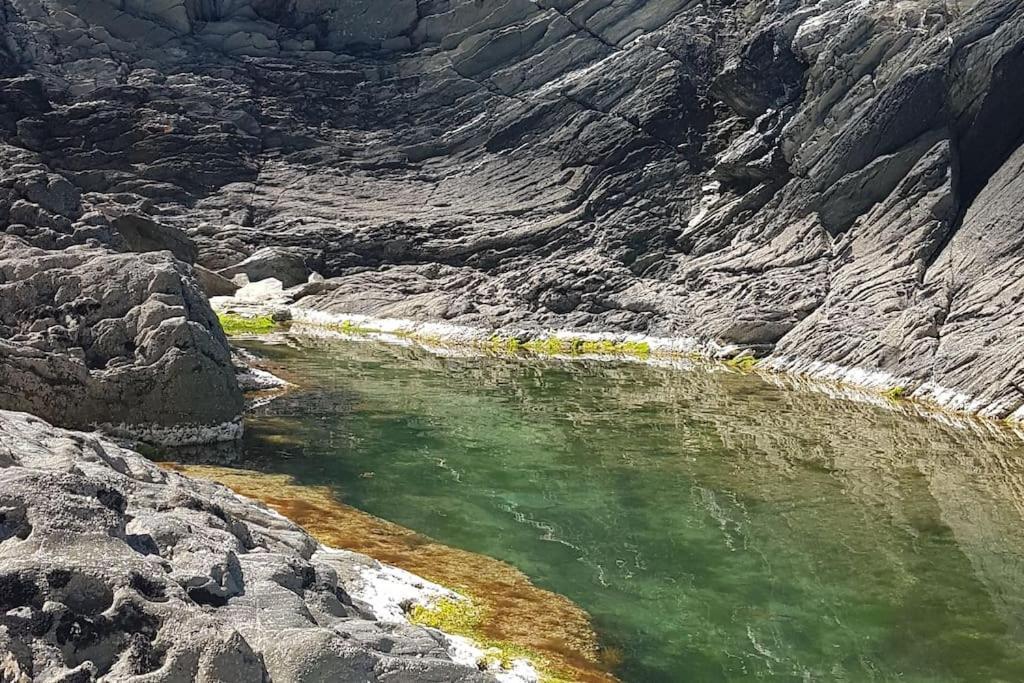 Bijou Coastal Apartment In Polperro With Hot Tub Onsite Parking Downhill Walk To Village Exteriör bild