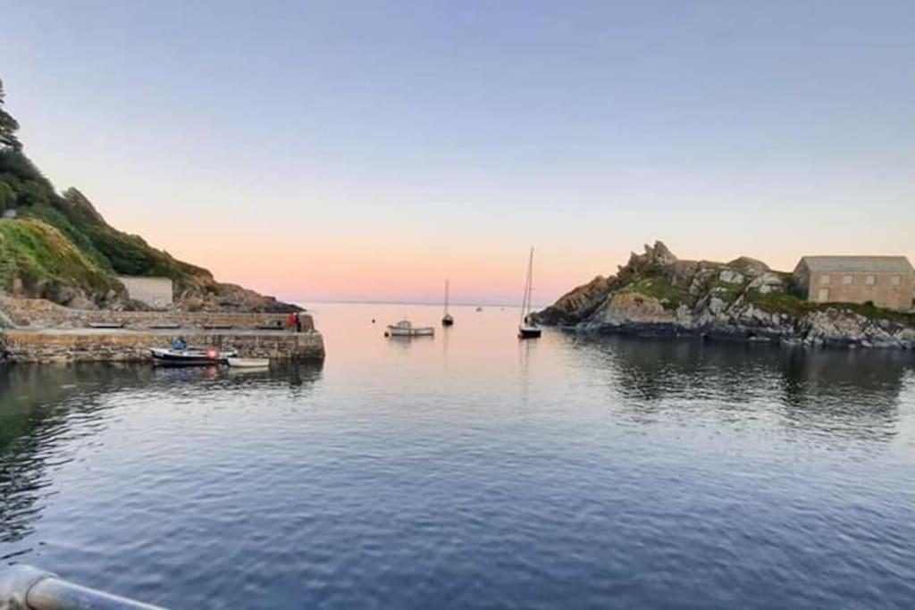 Bijou Coastal Apartment In Polperro With Hot Tub Onsite Parking Downhill Walk To Village Exteriör bild