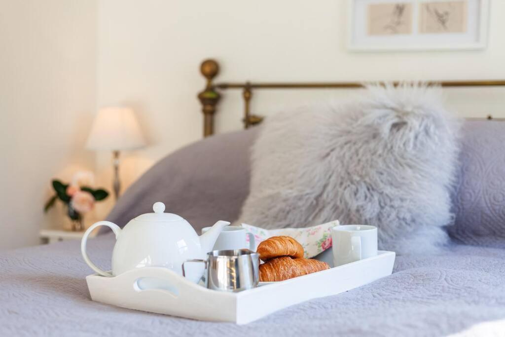 Bijou Coastal Apartment In Polperro With Hot Tub Onsite Parking Downhill Walk To Village Exteriör bild